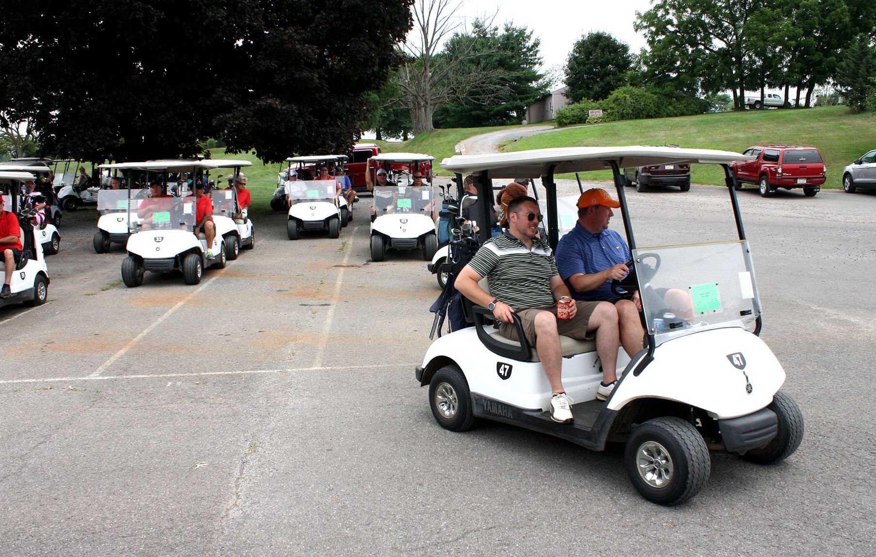 80 participate in The Standard-Journal Golf Tournament